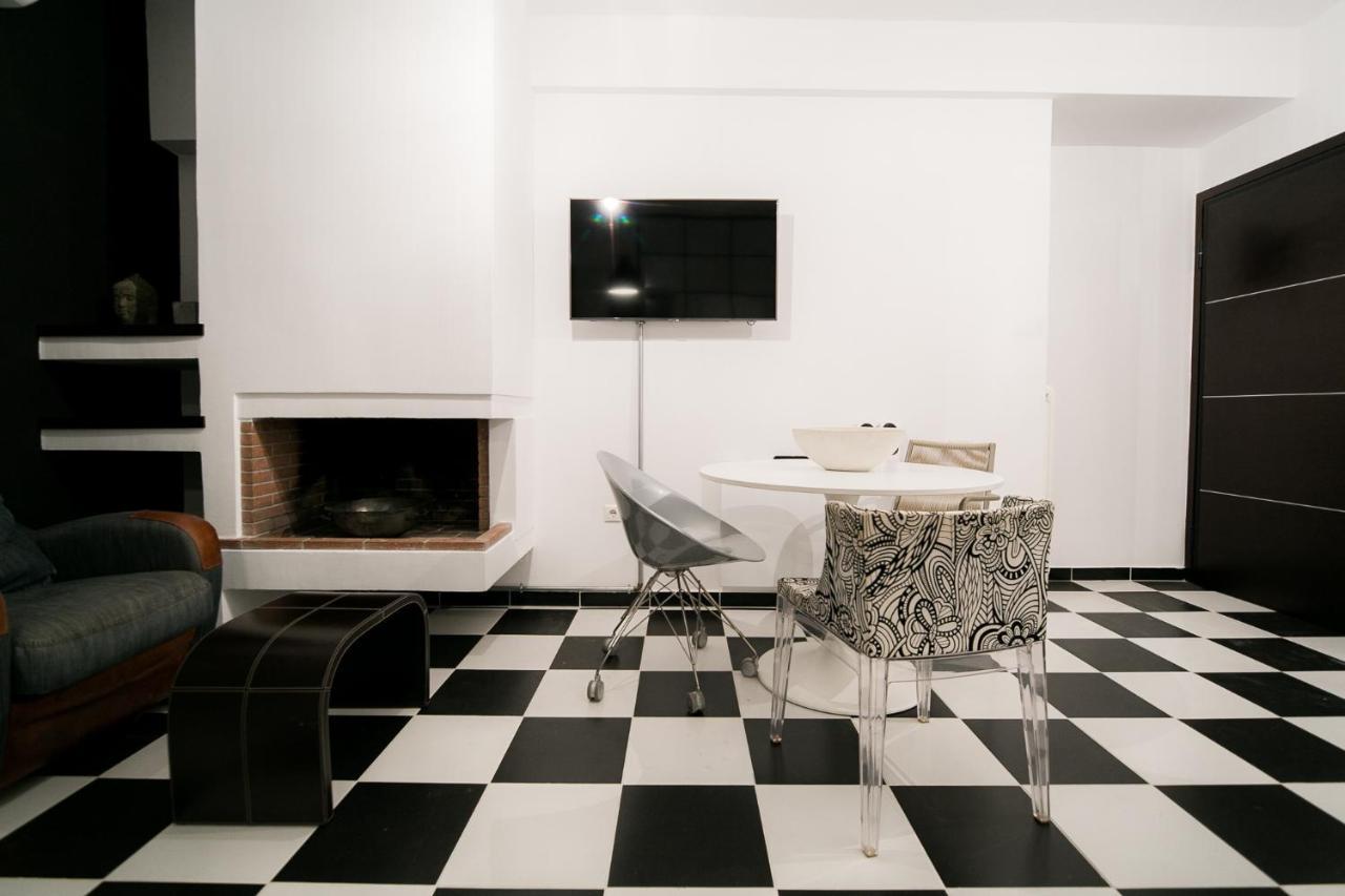 Fena Uptown Easy Living Apartment Volos Esterno foto